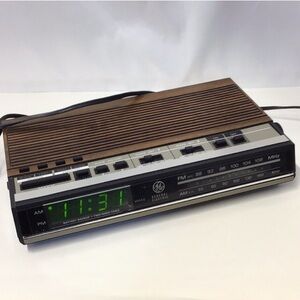 Vintage Digital AM/FM Alarm Clock classic retro decor or prop